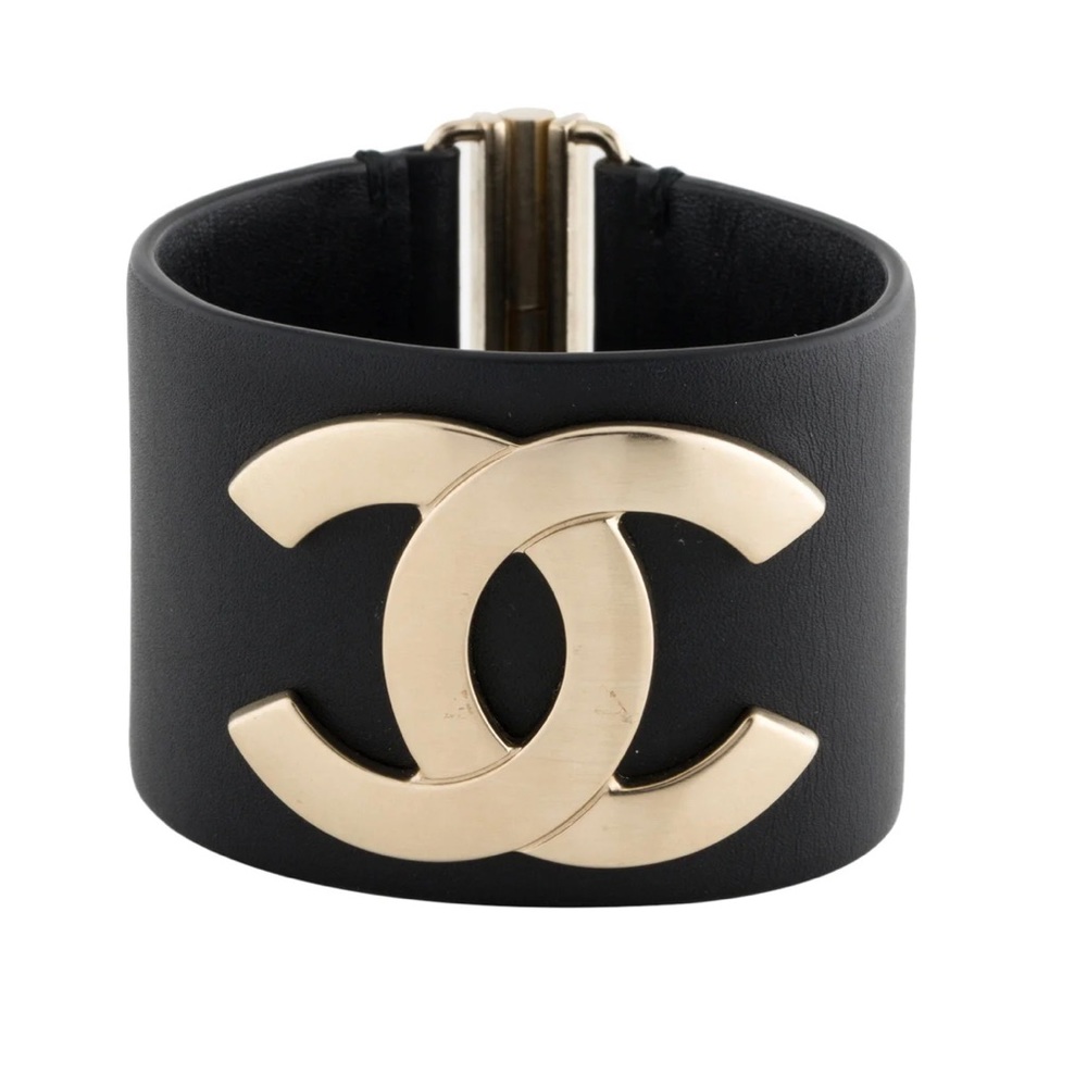 CHANEL Calfskin CC Wide Cuff S Black